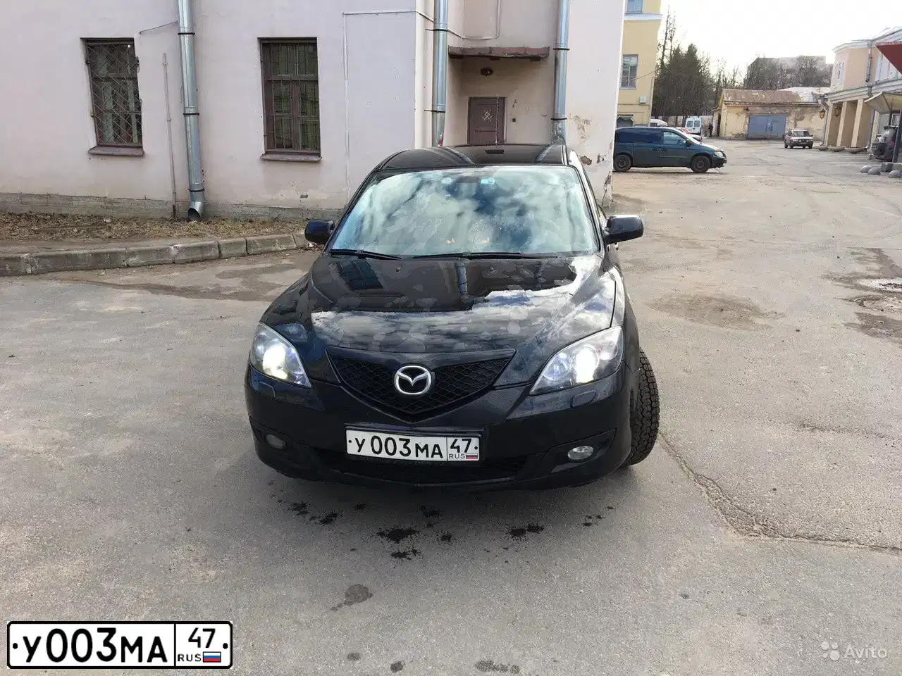 Фото автомобиля MAZDA 3, 2007 — госномер У003МА47. Цвет: ЧЕРНЫЙ