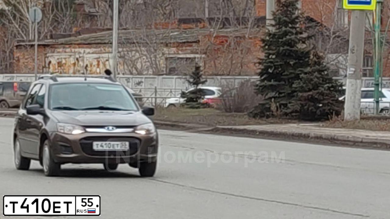 Фото автомобиля LADA 2121 NIVA, 2015 — госномер Н586ВА32. Цвет: ТЕМНО ЗЕЛЕНЫЙ