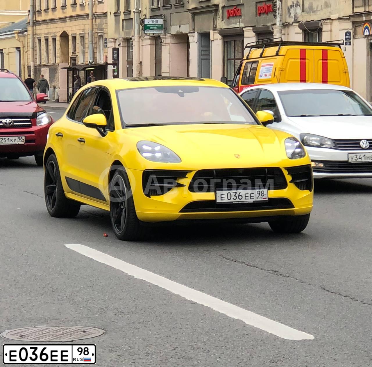 Фото автомобиля PORSCHE MACAN, 2015 — госномер Е231КВ198. Цвет: синий