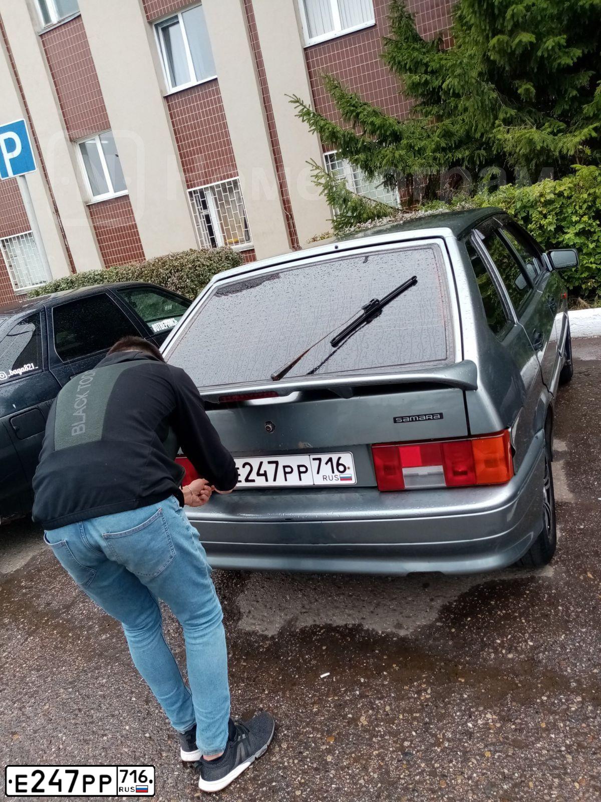 Фото автомобиля LADA 2114 SAMARA, 2007 — госномер Е247РР716. Цвет: СРЕДНИЙ СЕРО-ЗЕЛЕНЫЙ МЕТ.