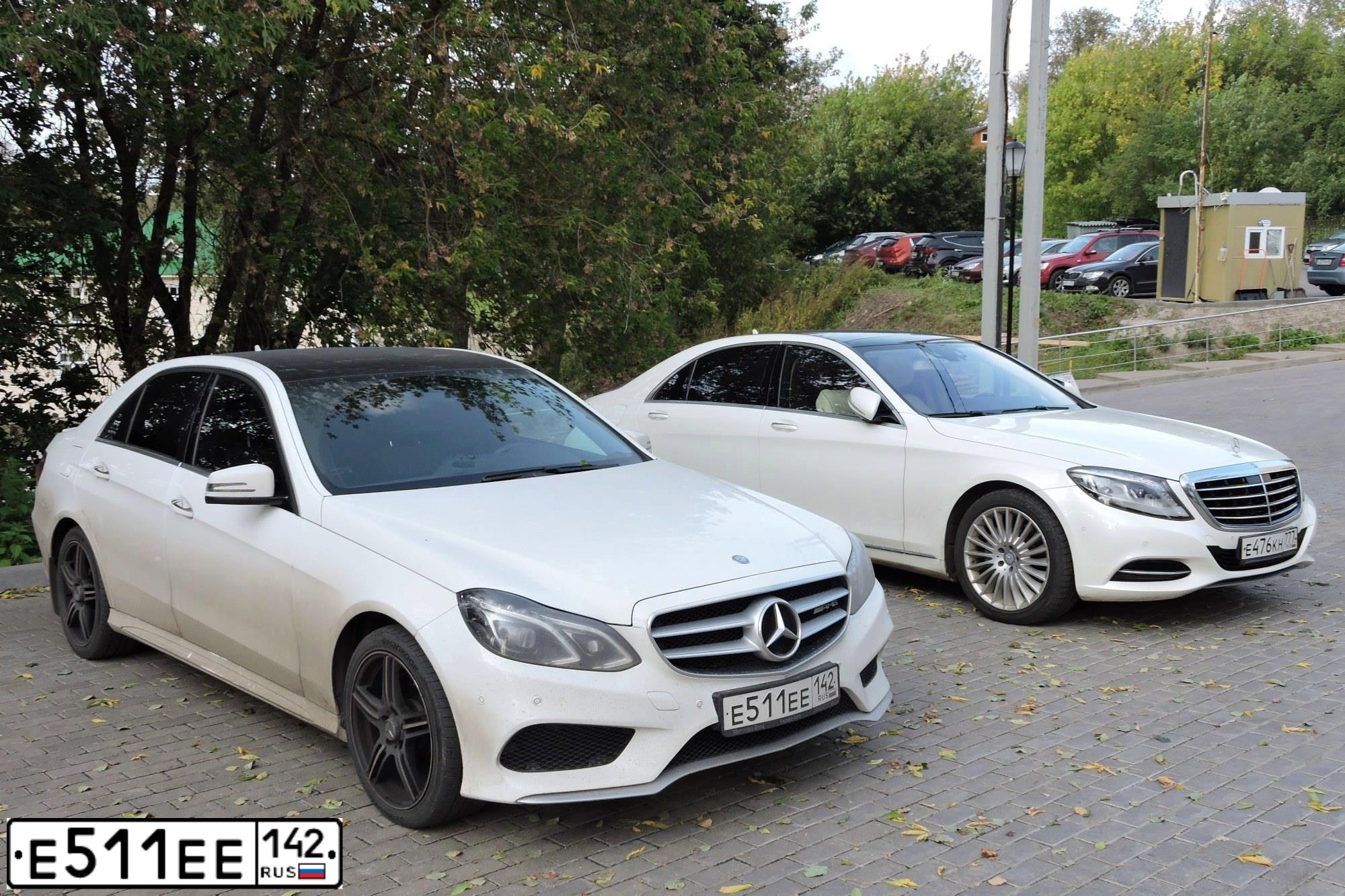 Фото автомобиля MERCEDES E-KLASSE, 2014 — госномер Е511ЕЕ142. Цвет: Белый