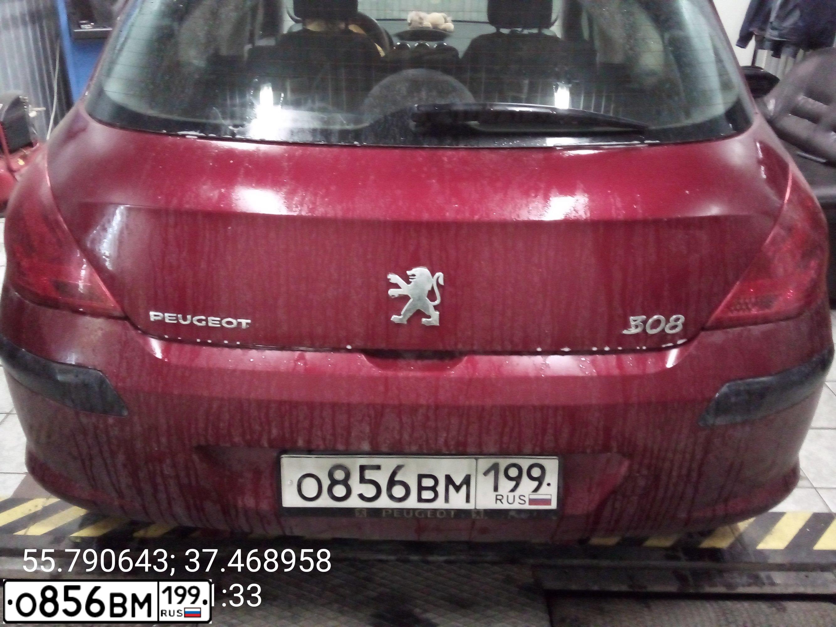 Фото автомобиля PEUGEOT 308, 2008 — госномер О856ВМ199. Цвет: КРАСНЫЙ