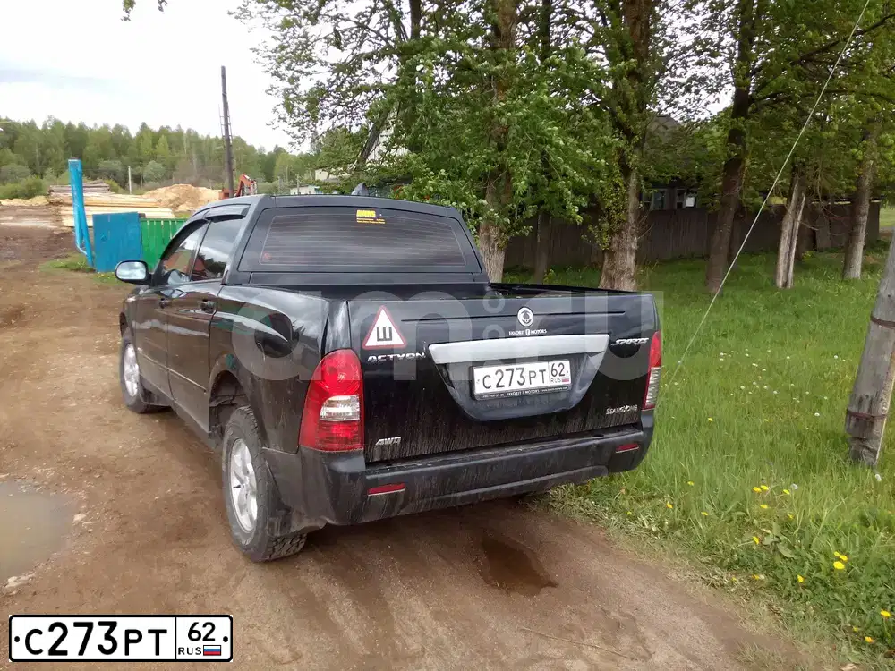 Фото автомобиля SSANGYONG ACTYON SPORTS, 2008 — госномер С273РТ62. Цвет: ЧЕРНЫЙ