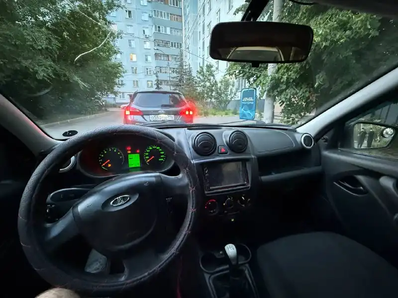 Фото автомобиля LADA 2190 GRANTA, 2015 — госномер Х922ВС116. Цвет: СЕРЕБРИСТО-ГОЛУБОЙ