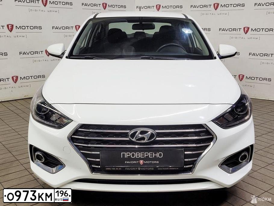 Фото автомобиля HYUNDAI SOLARIS, 2017 — госномер С399ВС977. Цвет: Белый
