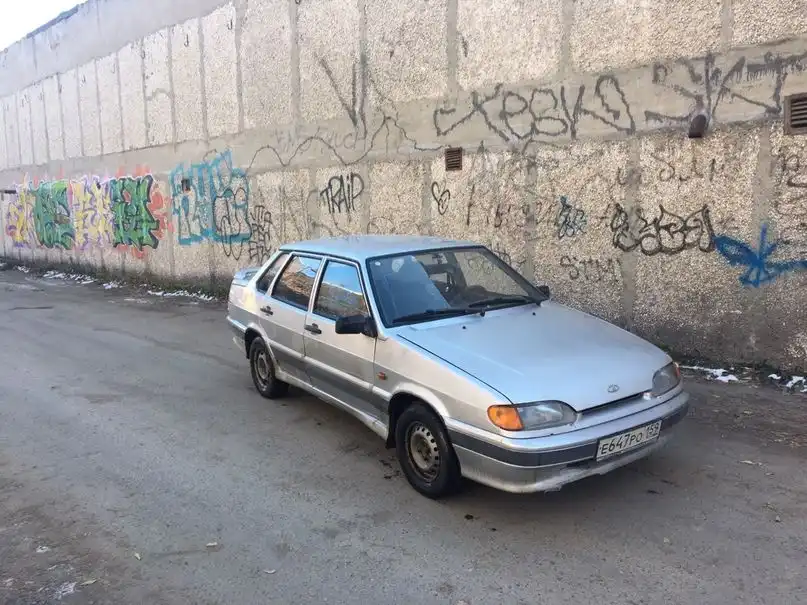 Фото автомобиля LADA 2115 SAMARA, 2006 — госномер К630РМ98. Цвет: СВЕТЛО-СЕРЕБРИСТЫЙ МЕТАЛЛ