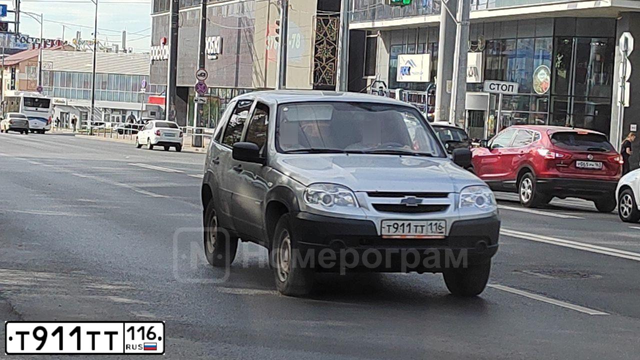 Фото автомобиля RENAULT SANDERO, 2013 — госномер Т911КТ116. Цвет: ЧЕРНЫЙ