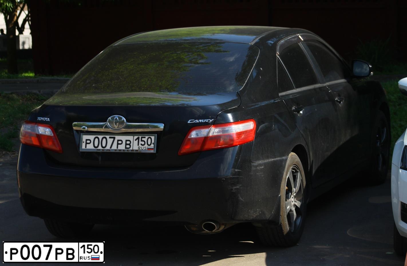 Фото автомобиля TOYOTA CAMRY, 2009 — госномер Р007РВ150. Цвет: ЧЕРНЫЙ