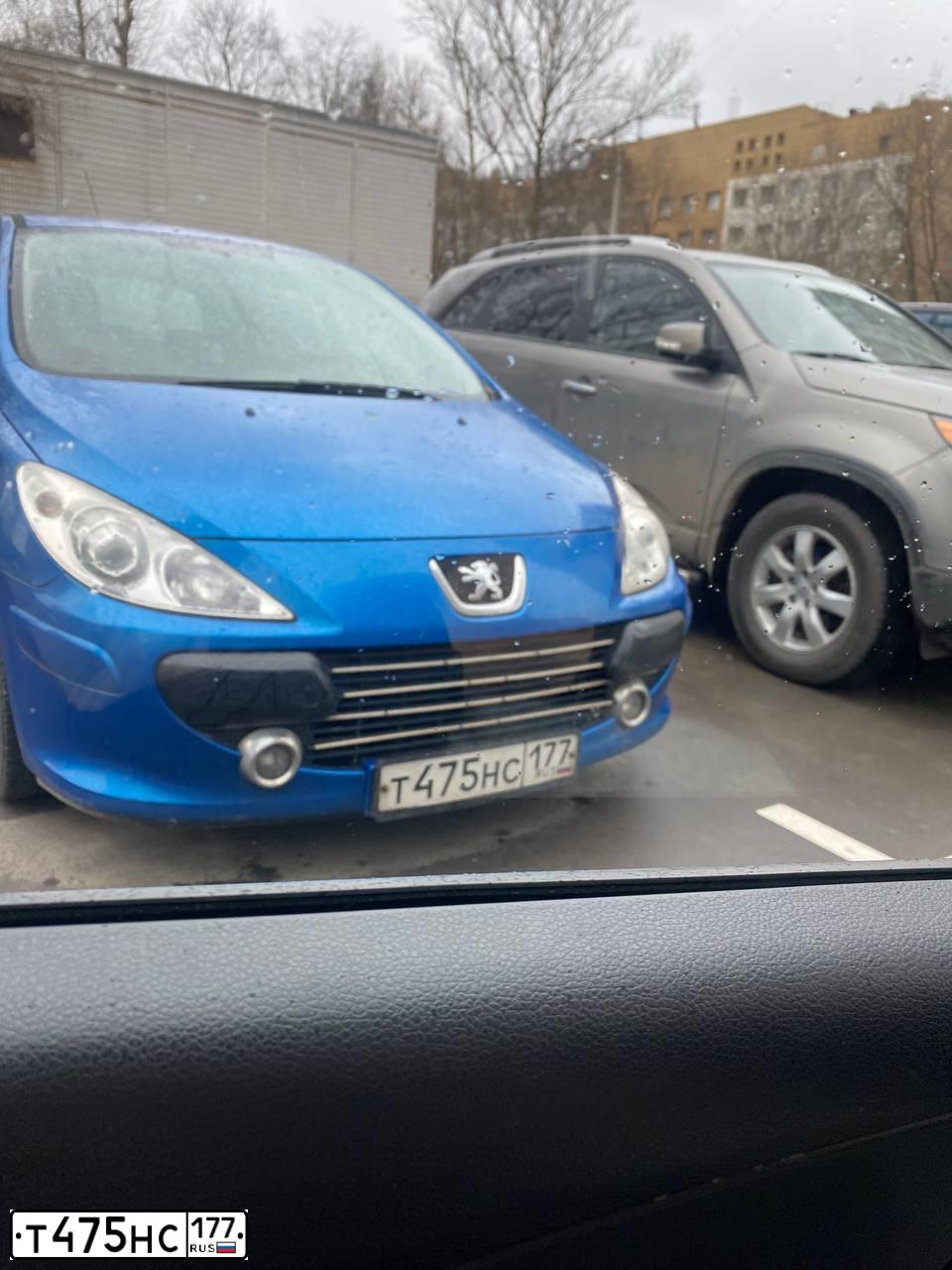 Фото автомобиля PEUGEOT 307, 2006 — госномер Т475НС177. Цвет: СИНИЙ ЯРКИЙ