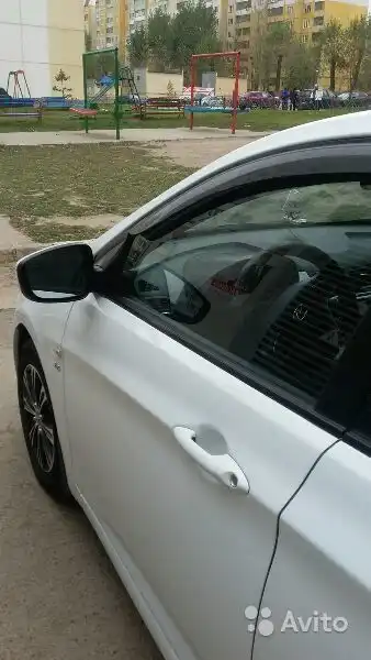 Фото автомобиля HYUNDAI SOLARIS, 2013 — госномер О532УА46. Цвет: Белый