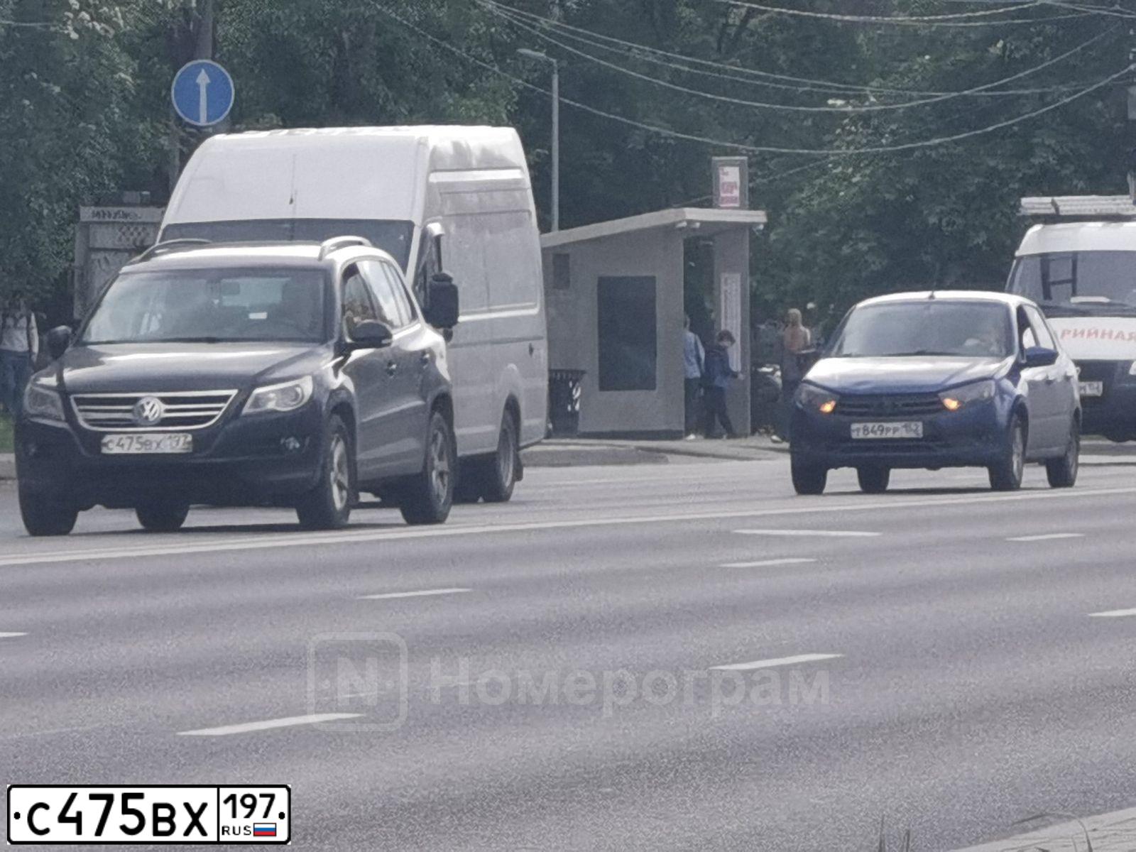 Фото автомобиля VOLKSWAGEN TIGUAN, 2010 — госномер С475ВХ197. Цвет: ЧЕРНЫЙ