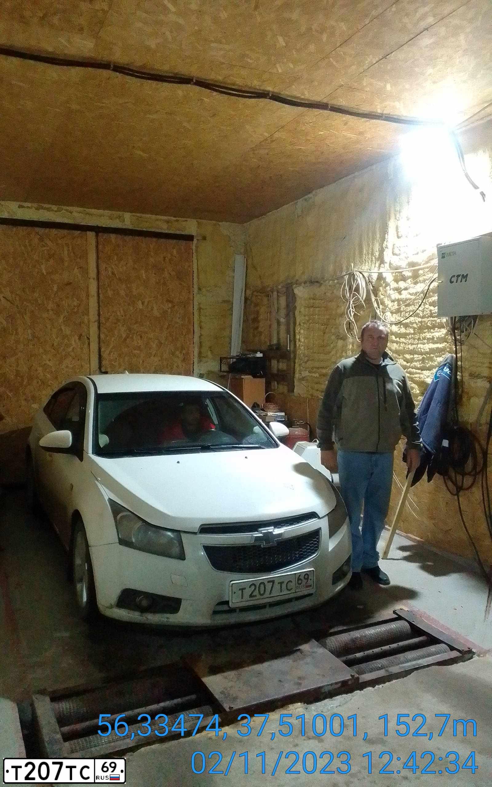 Фото автомобиля CHEVROLET CRUZE, 2010 — госномер Н388ТЕ190. Цвет: Белый