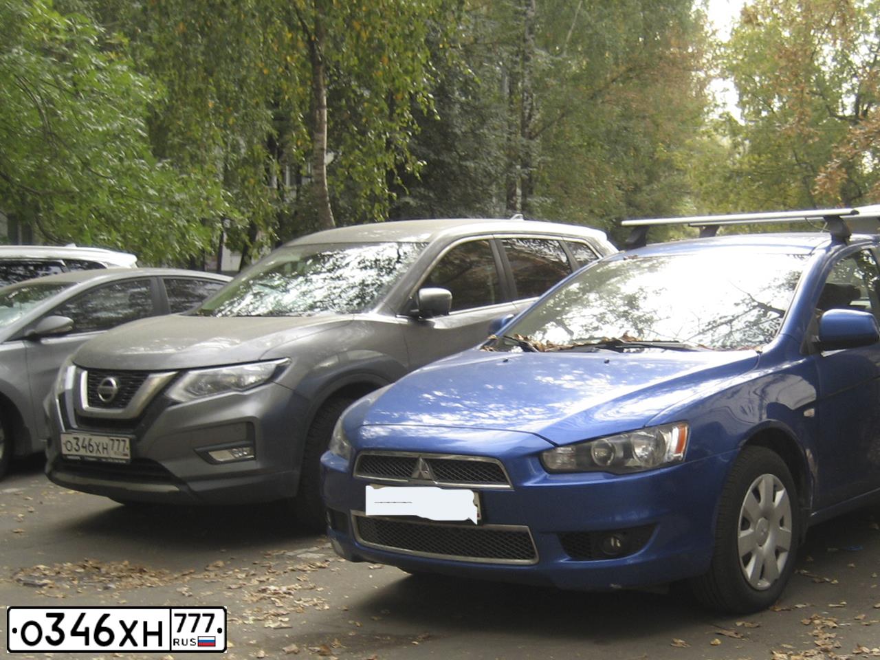 Фото автомобиля RENAULT SANDERO, 2017 — госномер С330МР152. Цвет: ЗОЛОТИСТО-ЗЕЛЕНЫЙ