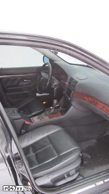 Фото автомобиля BMW 525IA, 2001 — госномер М180КН702. Цвет: ЧЕРНЫЙ
