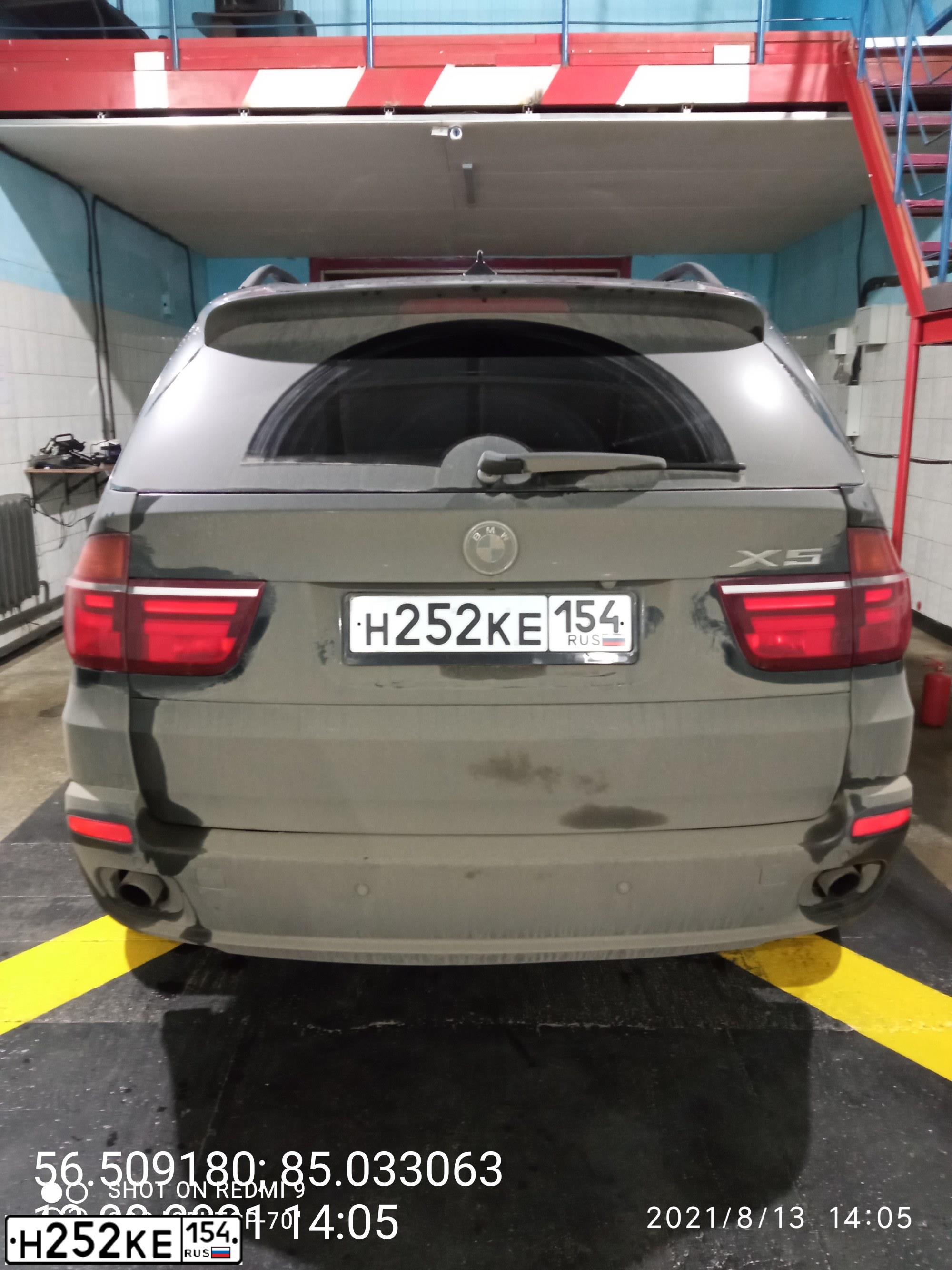 Фото автомобиля BMW X5, 2008 — госномер Н500ВУ70. Цвет: ЧЕРНЫЙ