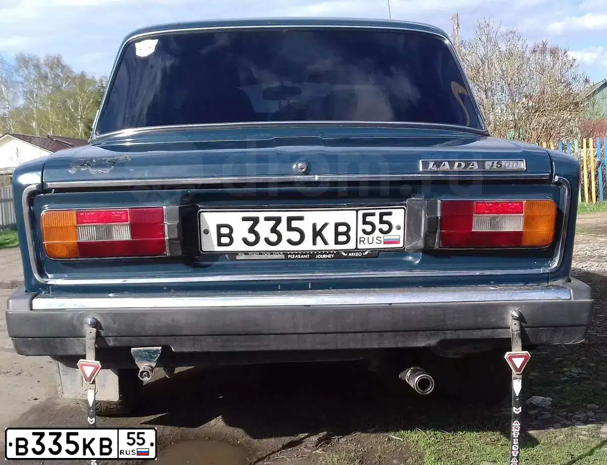 Фото автомобиля LADA 2106, 1982 — госномер В335КВ55. Цвет: ЗЕЛЕНЫЙ