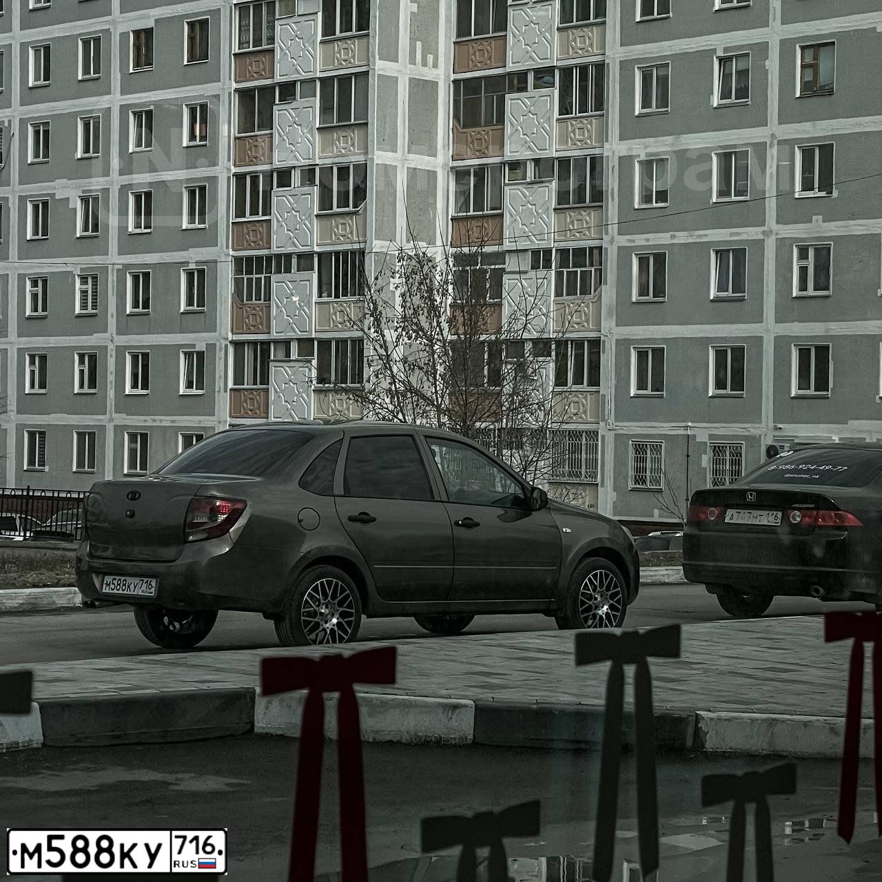 Фото автомобиля LADA 2190 GRANTA, 2014 — госномер М588КУ716. Цвет: Золотисто-коричневый