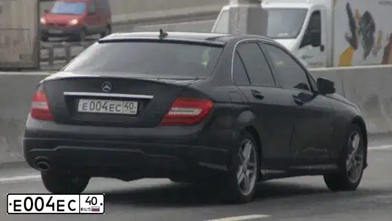 Фото автомобиля BMW 530D XDRIVE, 2019 — госномер С757РУ40. Цвет: ЧЕРНЫЙ