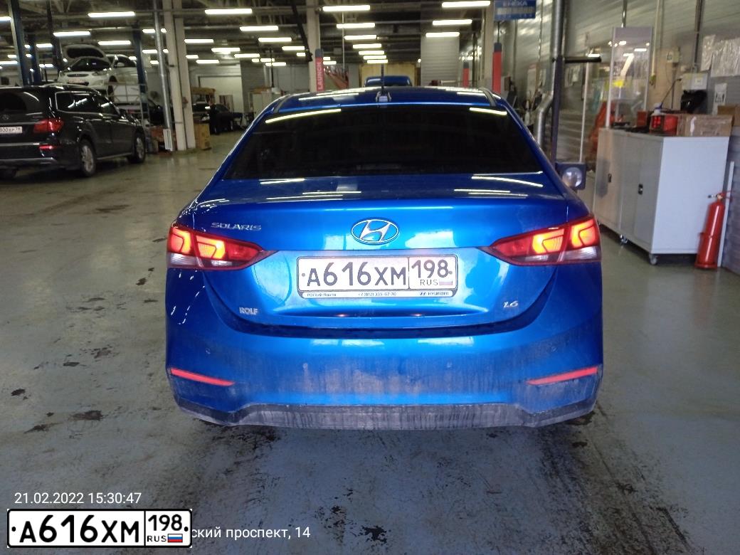 Фото автомобиля HYUNDAI SOLARIS, 2018 — госномер А616ХМ198. Цвет: синий