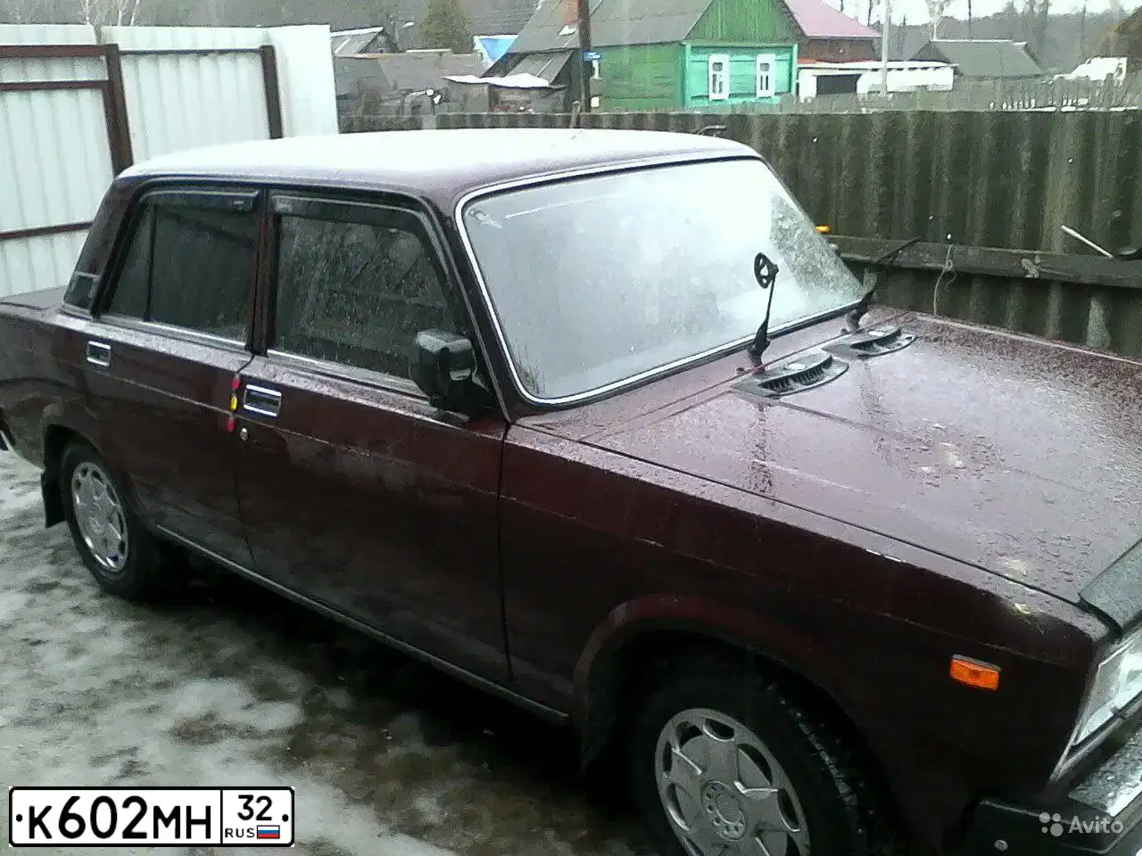 Фото автомобиля LADA 2105, 2007 — госномер К602МН32. Цвет: ТЕМНО-ВИШНЕВЫЙ