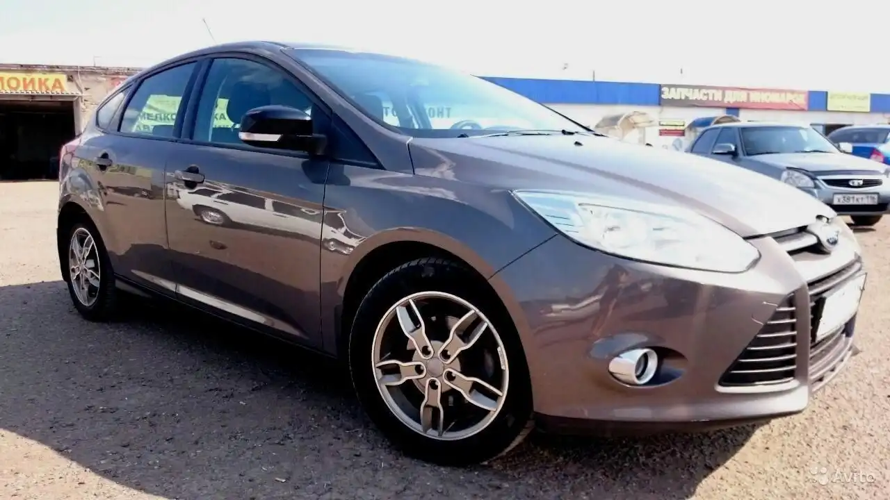 Фото автомобиля MERCEDES E-KLASSE, 2012 — госномер В992КН06. Цвет: Белый