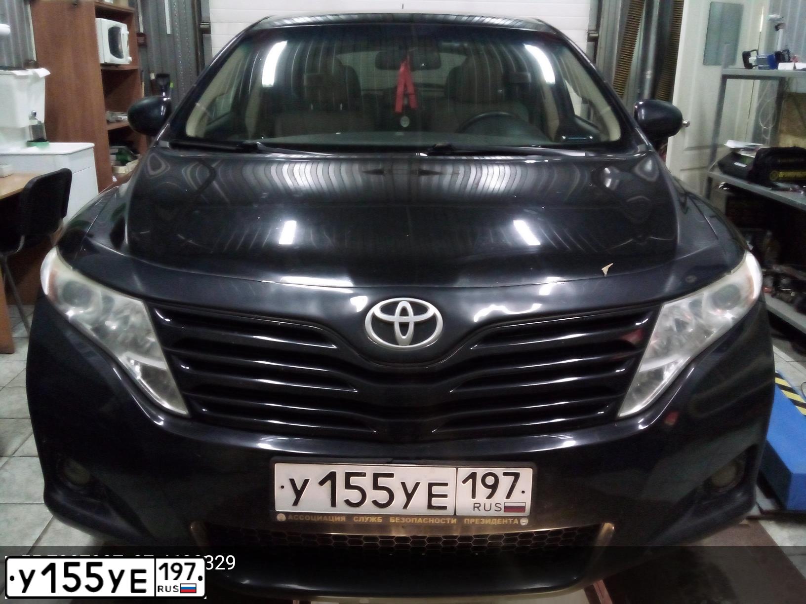 Фото автомобиля TOYOTA VENZA, 2009 — госномер У155УЕ197. Цвет: ЧЕРНЫЙ