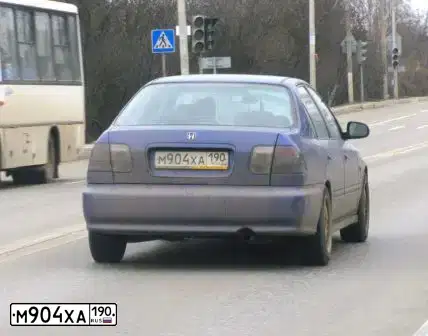 Фото автомобиля HONDA CIVIC, 1998 — госномер М904ХА190. Цвет: СИНИЙ ТЕМНЫЙ