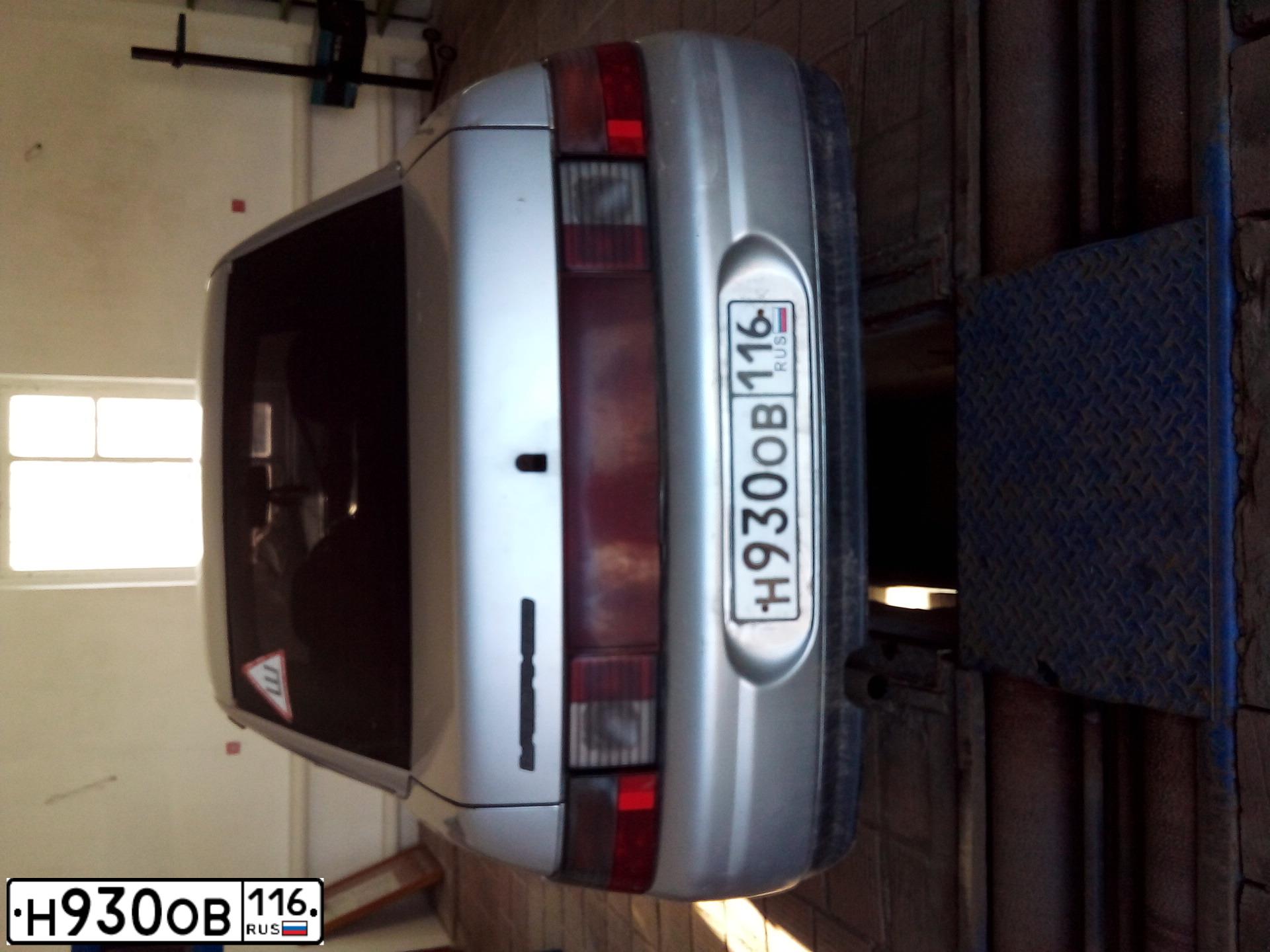 Фото автомобиля LADA 2110, 2001 — госномер Н930ОВ116. Цвет: СВЕТЛО-СЕРЕБРИСТЫЙ МЕТАЛЛ