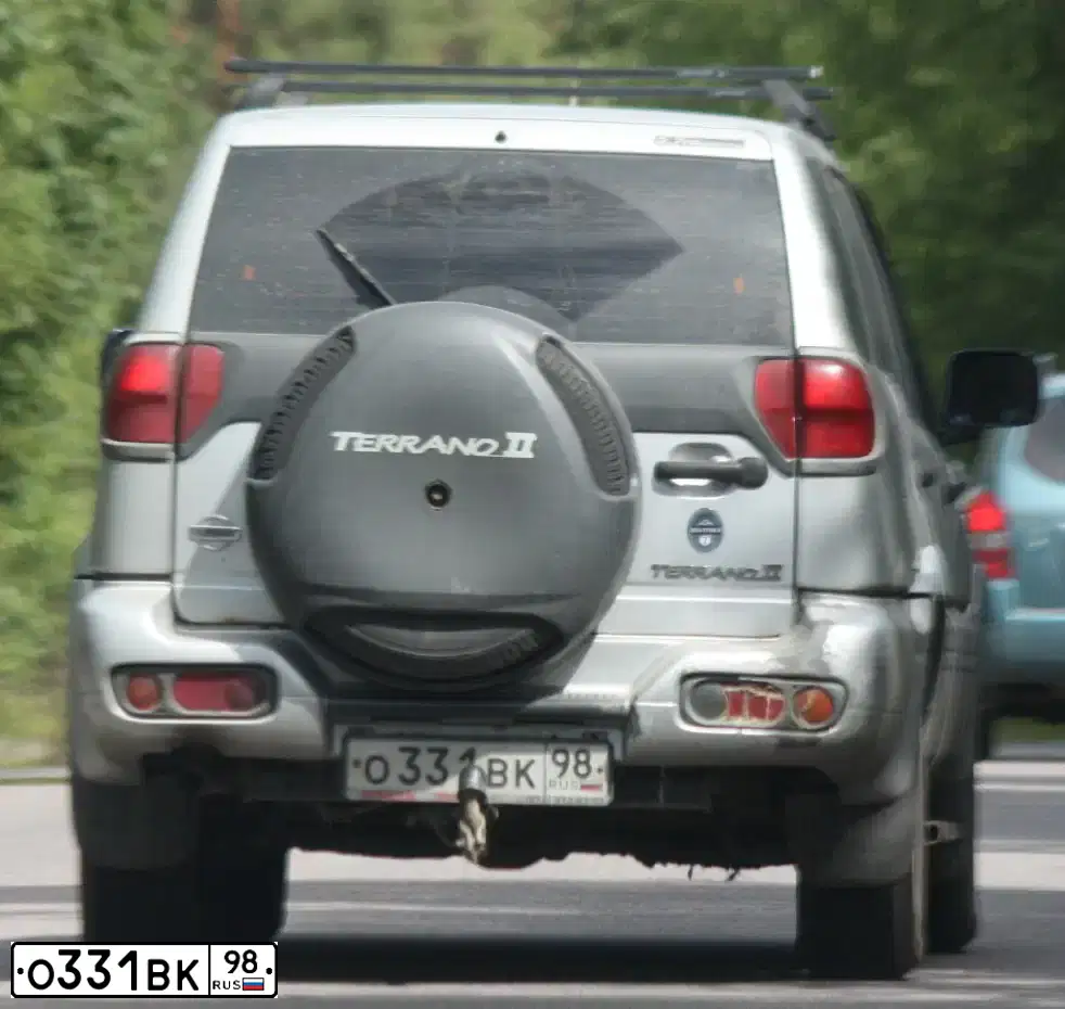 Фото автомобиля NISSAN TERRANO, 2001 — госномер О331ВК98. Цвет: СЕРЕБРИСТЫЙ