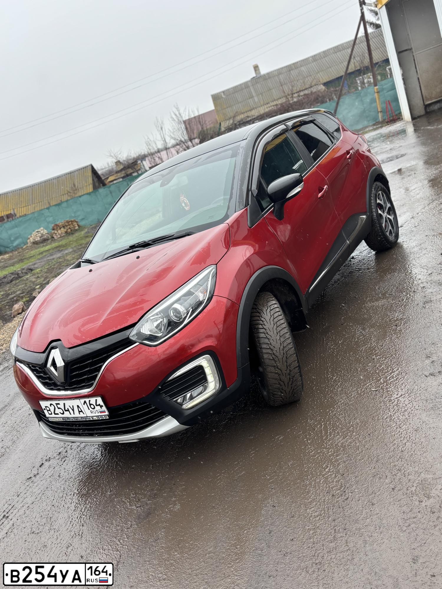 Фото автомобиля RENAULT KAPTUR, 2020 — госномер В254УА164. Цвет: КРАСНЫЙ ЧЕРНЫЙ
