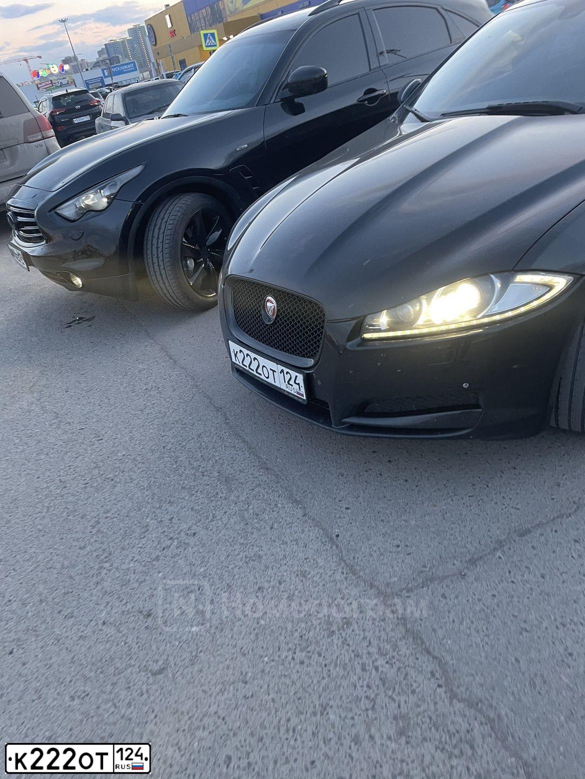 Фото автомобиля JAGUAR XF-SERIE, 2013 — госномер К222ОТ124. Цвет: ЧЕРНЫЙ
