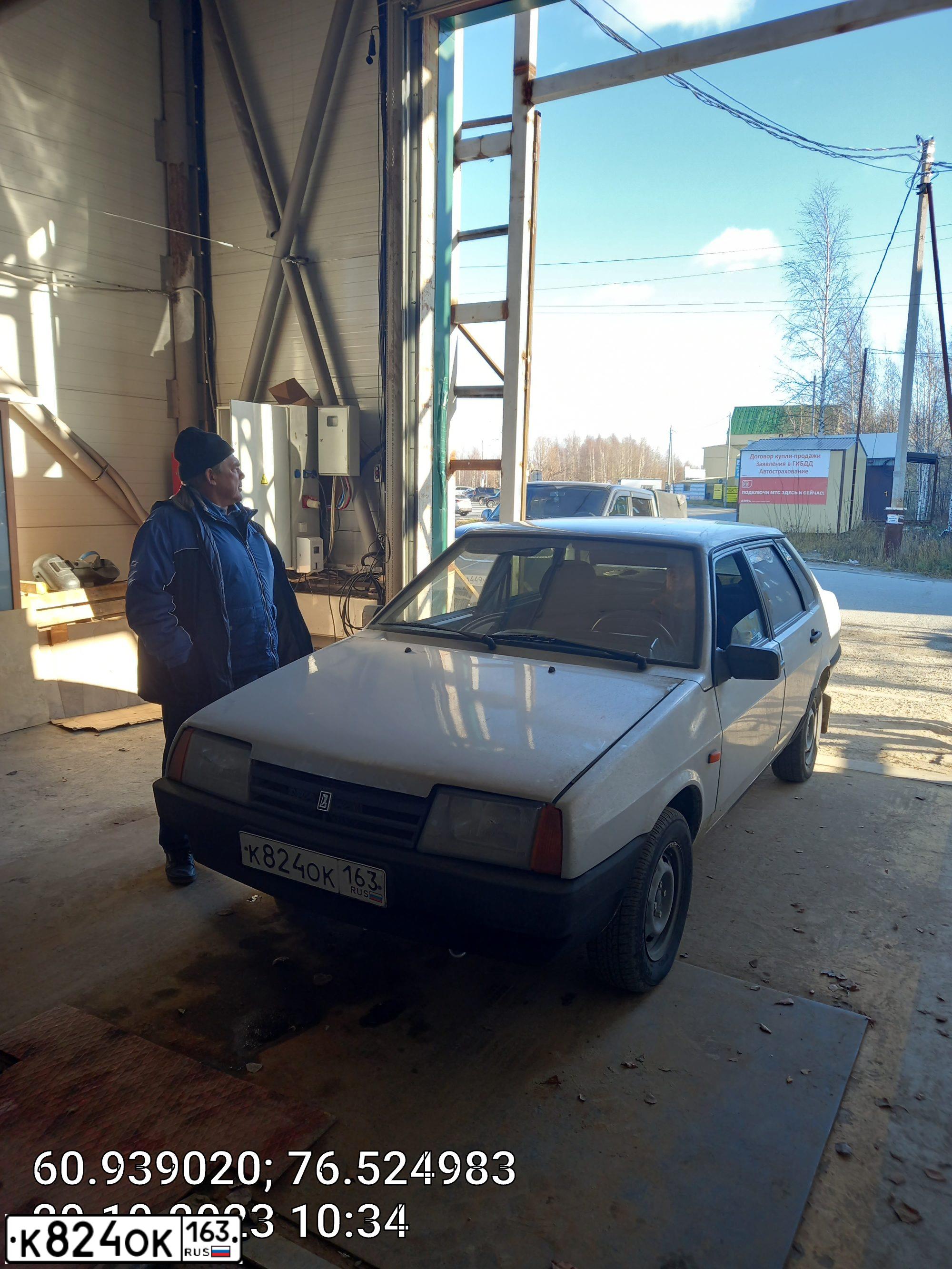 Фото автомобиля LADA 2109 SAMARA, 2002 — госномер К824ОС163. Цвет: СЕРЕБРИСТЫЙ
