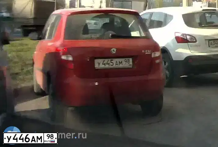 Фото автомобиля NISSAN QASHQAI, 2007 — госномер Т875ВУ178. Цвет: ТЕМНО-КРАСНЫЙ