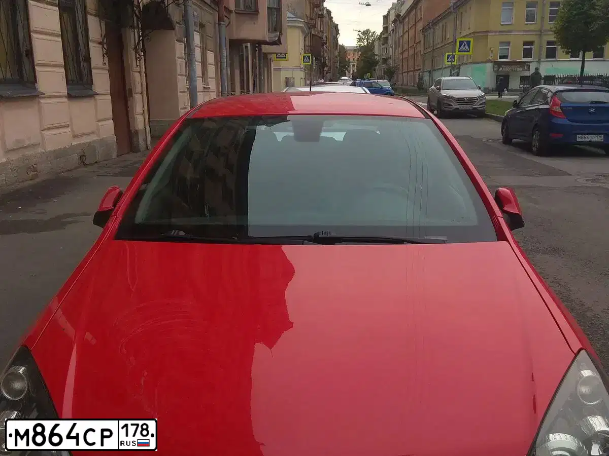 Фото автомобиля HYUNDAI SOLARIS, 2012 — госномер Р050ВУ05. Цвет: Темно-синий