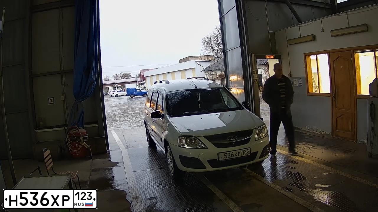 Фото автомобиля LADA LARGUS, 2019 — госномер Н536ХР123. Цвет: Белый