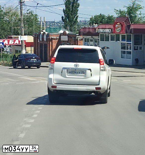 Фото автомобиля NISSAN TEANA, 2008 — госномер Р666ОВ34. Цвет: СЕРЕБРИСТЫЙ