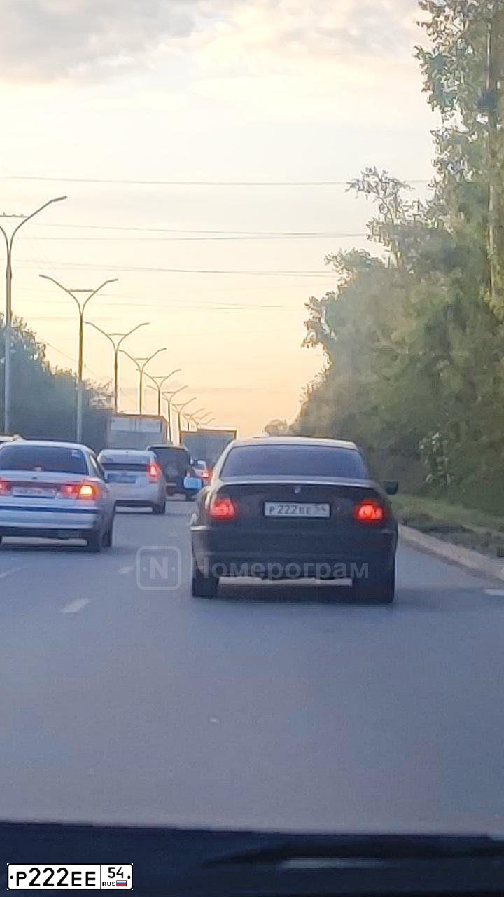 Фото автомобиля TOYOTA RAV4, 2008 — госномер Х975КЕ142. Цвет: ЧЕРНЫЙ