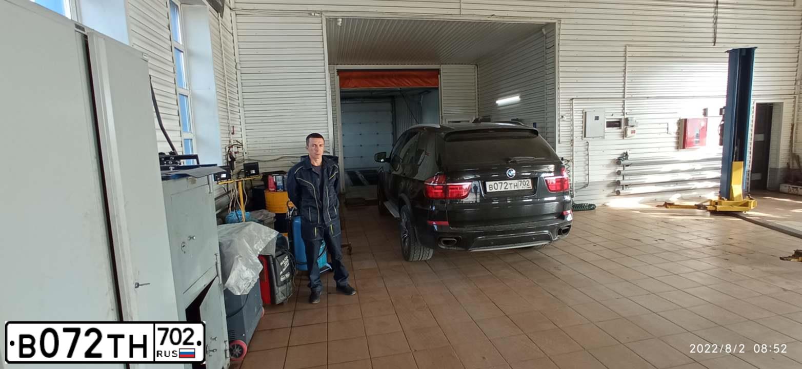 Фото автомобиля BMW X5, 2011 — госномер Х500ВА102. Цвет: ЧЕРНЫЙ