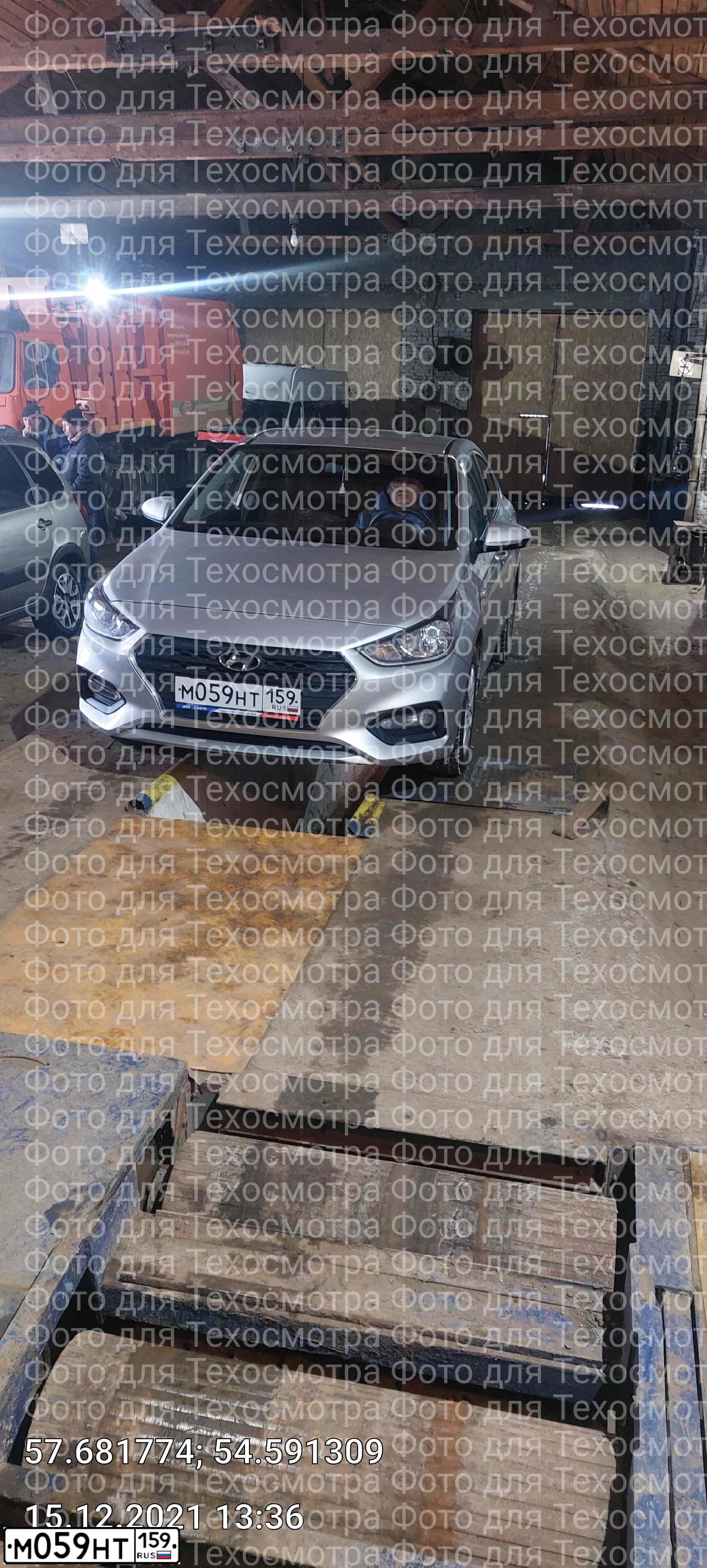 Фото автомобиля HYUNDAI SOLARIS, 2018 — госномер М059НТ159. Цвет: СЕРЕБРИСТЫЙ