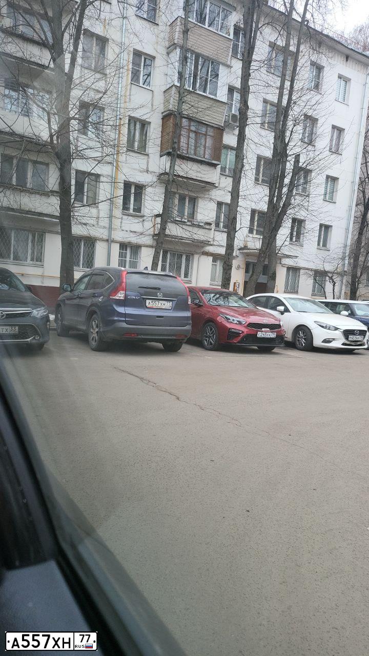 Фото автомобиля LADA 2121 NIVA, 1998 — госномер Р569РА26. Цвет: СИНИЙ