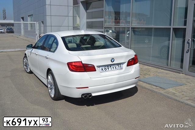 Фото автомобиля BMW 528, 2010 — госномер Р692ОХ05. Цвет: Белый