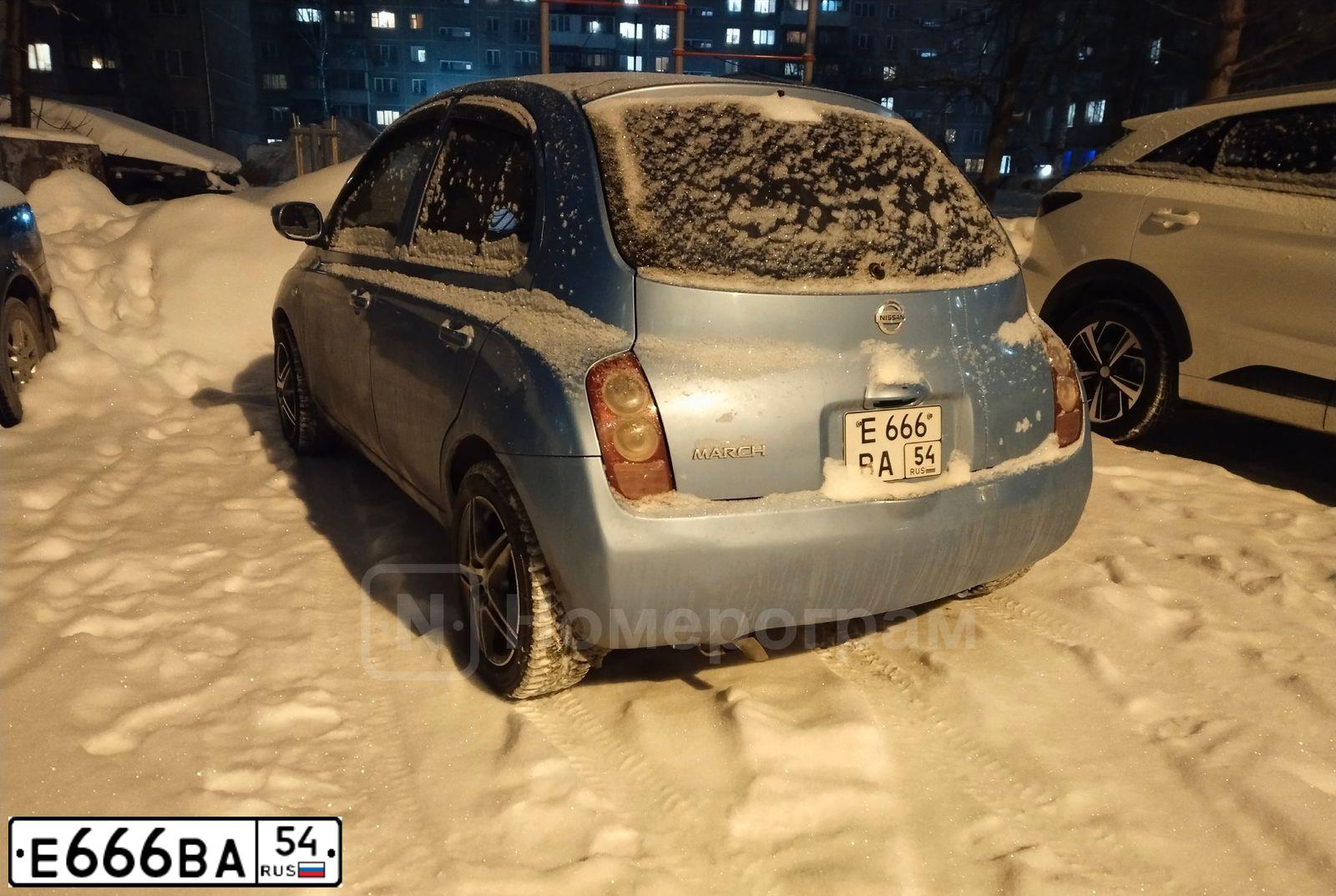 Фото автомобиля NISSAN MAXIMA, 2005 — госномер Е666ВА54. Цвет: ЧЕРНЫЙ