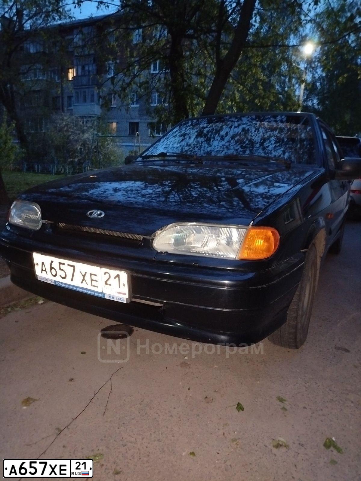 Фото автомобиля LADA 2114 SAMARA, 2011 — госномер А657ХЕ21. Цвет: Сине-Черный