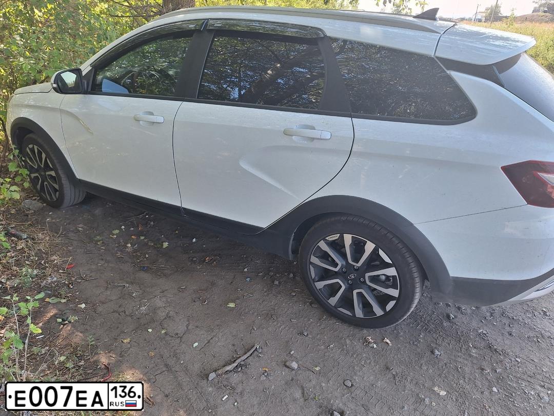 Фото автомобиля LADA 2107 LADA, 2005 — госномер Т570НК136. Цвет: синий