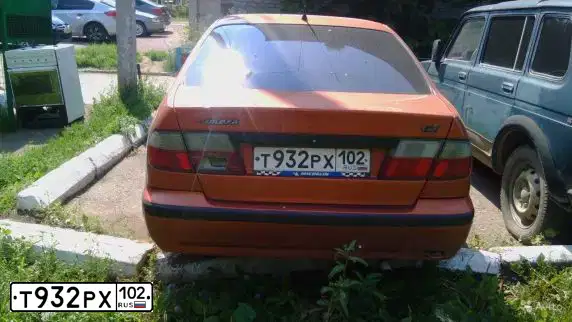 Фото автомобиля NISSAN PRIMERA, 1997 — госномер Т932РХ102. Цвет: СВЕТЛО-КОРИЧНЕВЫЙ