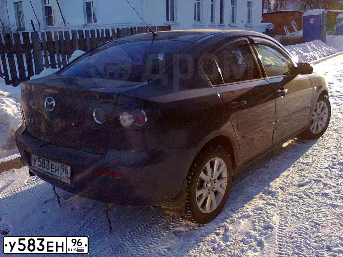Фото автомобиля MAZDA 3, 2007 — госномер У583ЕН96. Цвет: ТЕМНО-СЕРЫЙ