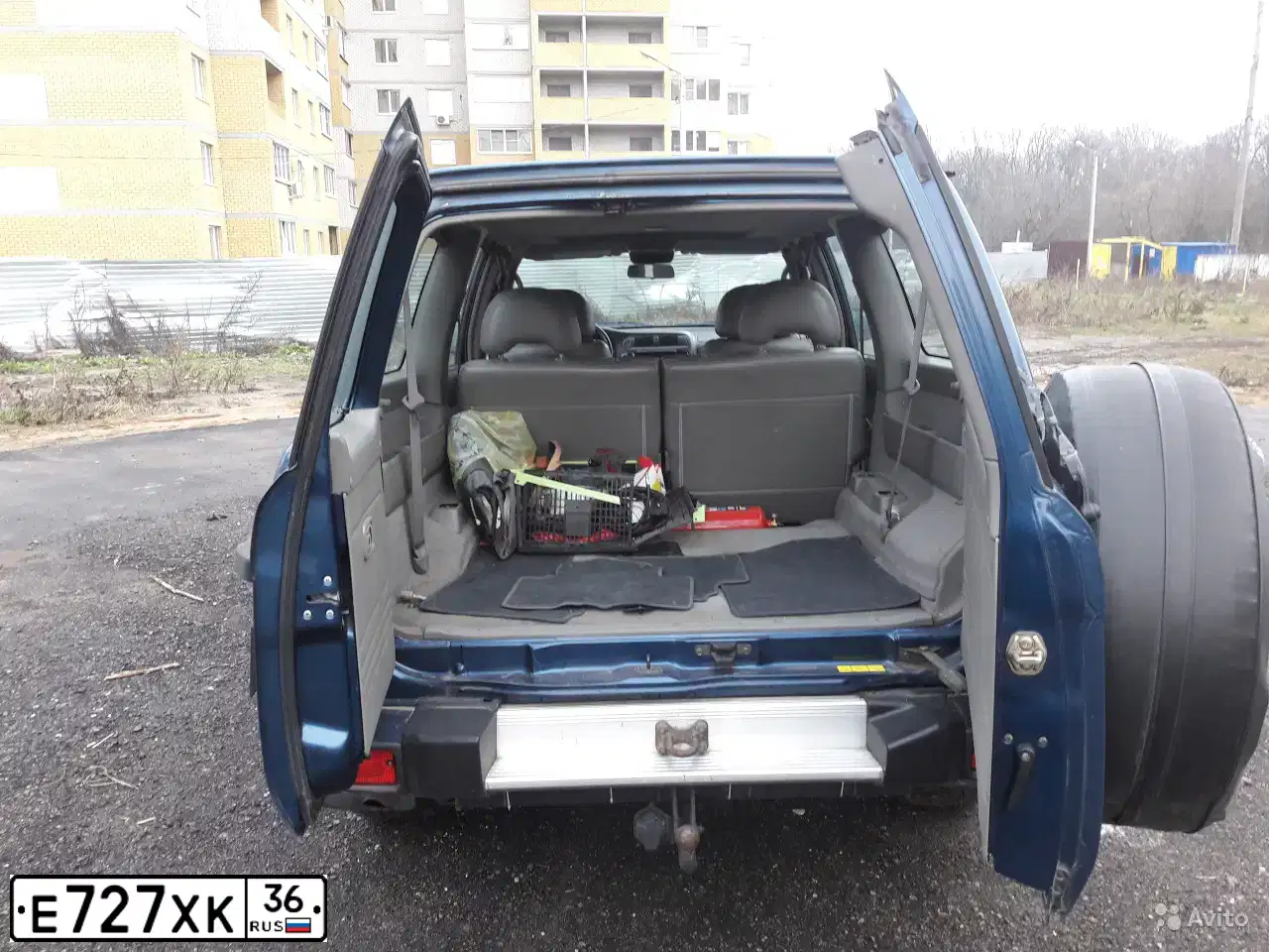 Фото автомобиля NISSAN PATROL, 2000. Цвет: СИНИЙ