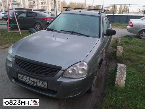 Фото автомобиля LADA 2170 PRIORA, 2011 — госномер Т289МХ196. Цвет: СЕРО-ЗЕЛЕНЫЙ