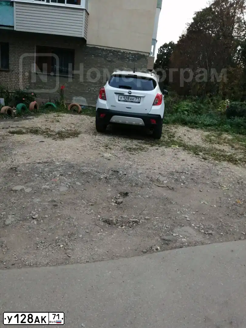 Фото автомобиля OPEL MOKKA, 2013 — госномер У128АК71. Цвет: Белый