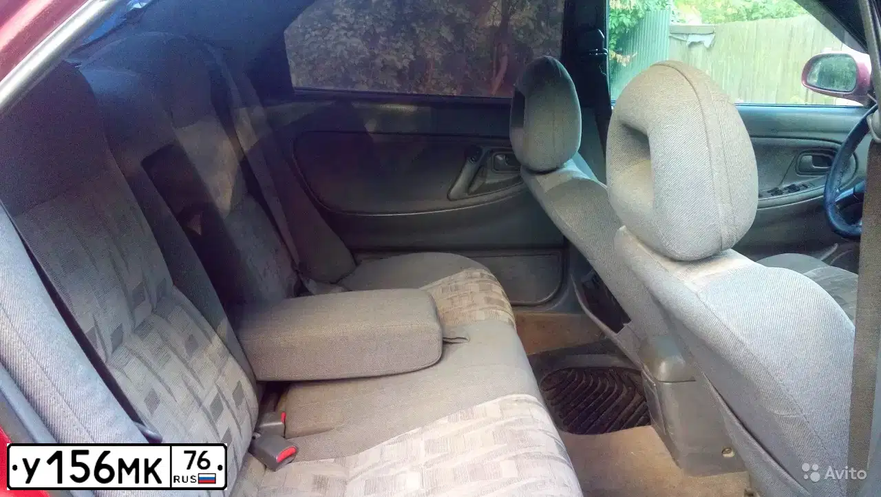 Фото автомобиля MAZDA 626, 1992 — госномер С515НС64. Цвет: БОРДОВЫЙ